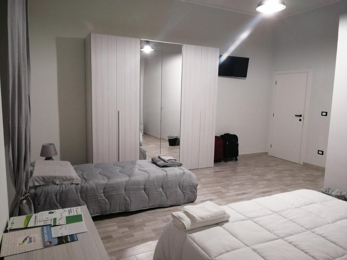 Scacco Matto Holiday House Таранто Екстериор снимка