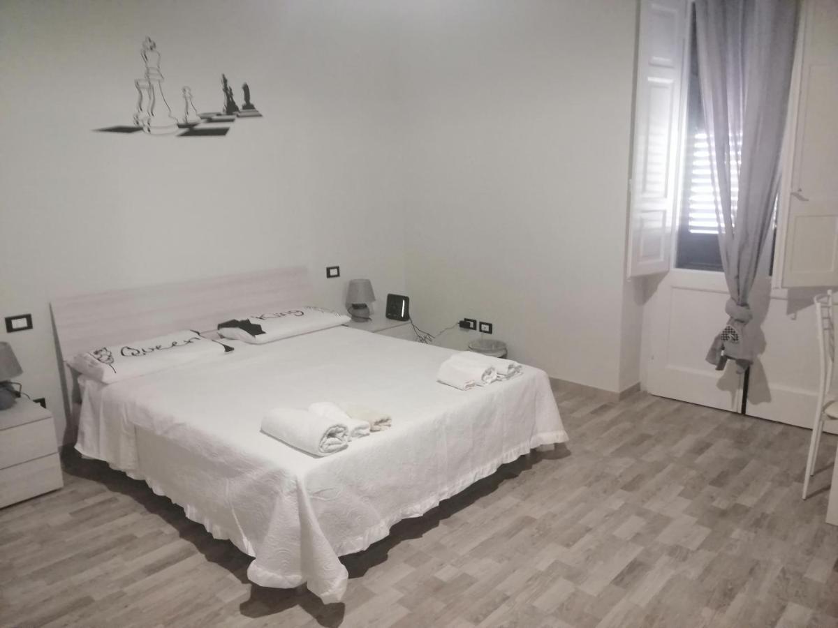 Scacco Matto Holiday House Таранто Екстериор снимка