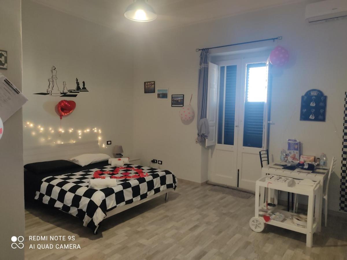Scacco Matto Holiday House Таранто Екстериор снимка